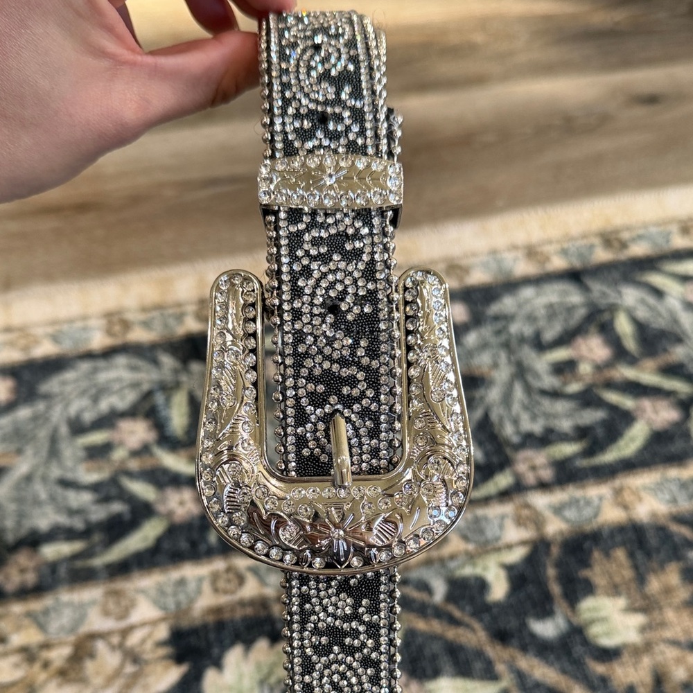 Buckle Embellished Black Rhinestone Western Belt with Ornate Silver Buckle